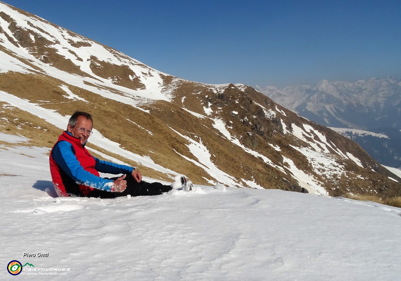 57 Sul 101 dall'altro lato vista verso il Monte Foppa.JPG